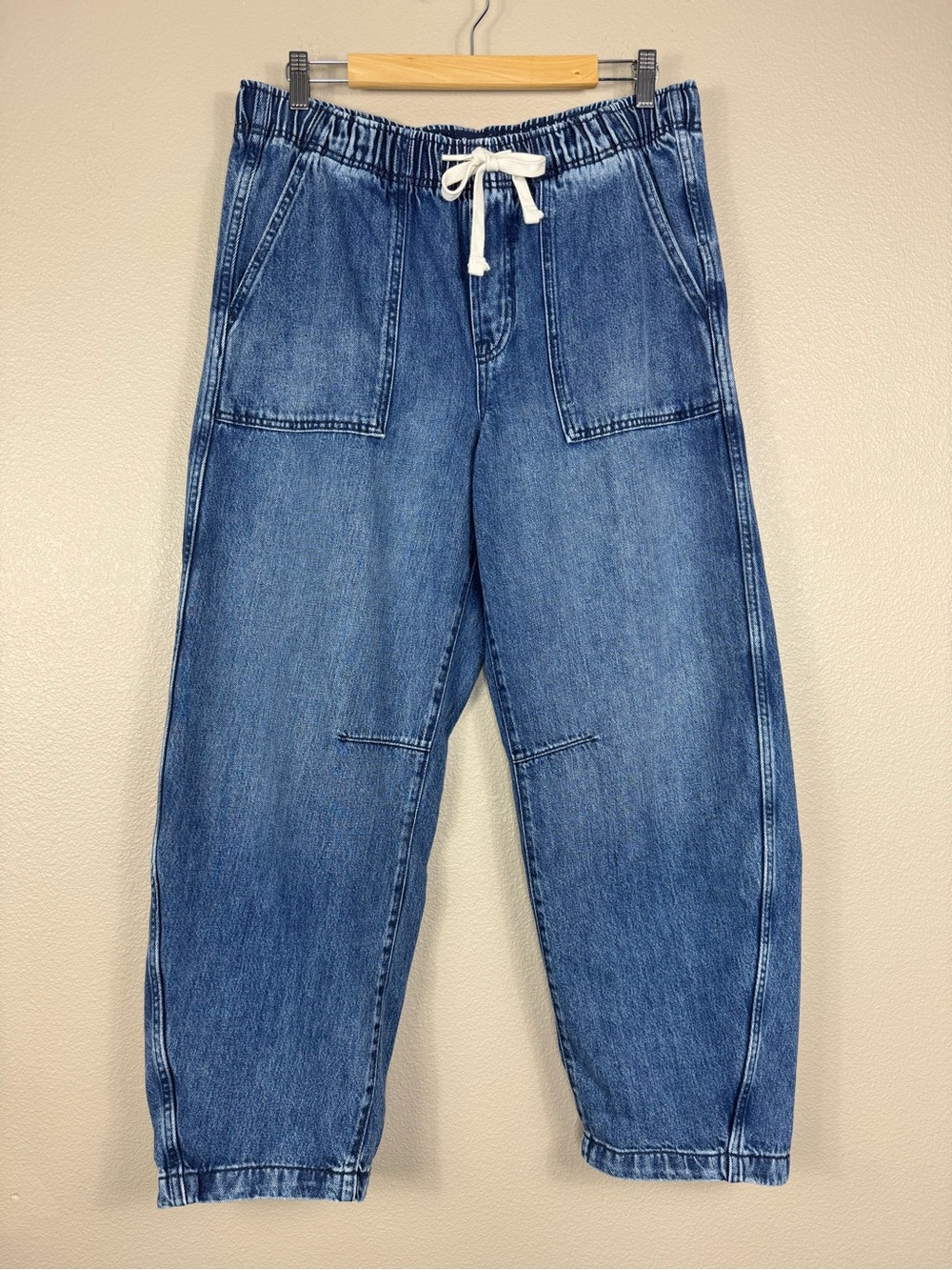 GAP Super Soft Pull-On Barrel Jeans Medium drawstring waist EUC